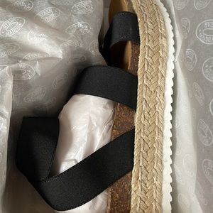 Steve Madden black kimmie wedges